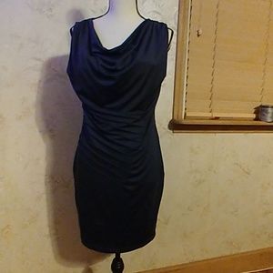 🤑FINAL SALE🤑 NWOT - Navy blue dress w\detail